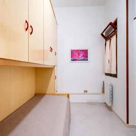 Casa Rosa Guerriera * 加拉托内